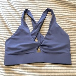 Fabletics Twist medium impact bra